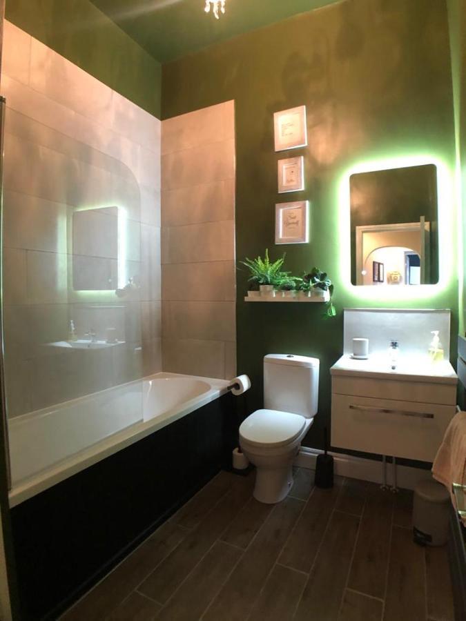 5 Spa Court, Boutique Holiday Apartment In Torquay Торкі Екстер'єр фото